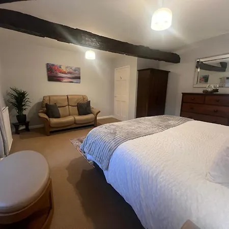 بيت للعطل The Old At Brackenthwaite Farm Beetham